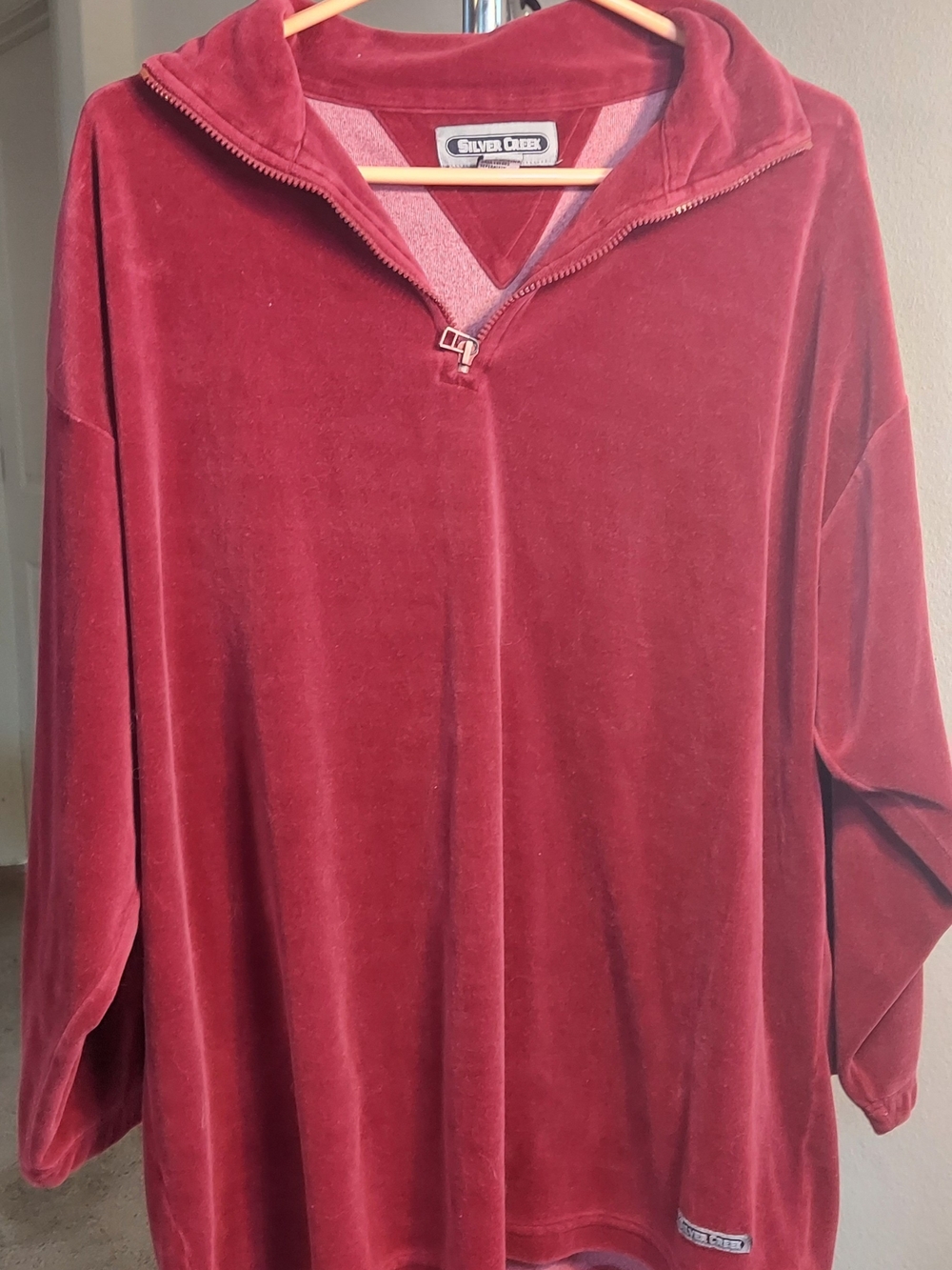 Silver Creek Women's Velvet Quarter-Zip Jacket - Deep Red